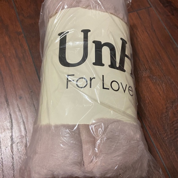 Unhide Bedding Unhide Lil Marshmallow Rose Faux Fur Blanket Poshmark